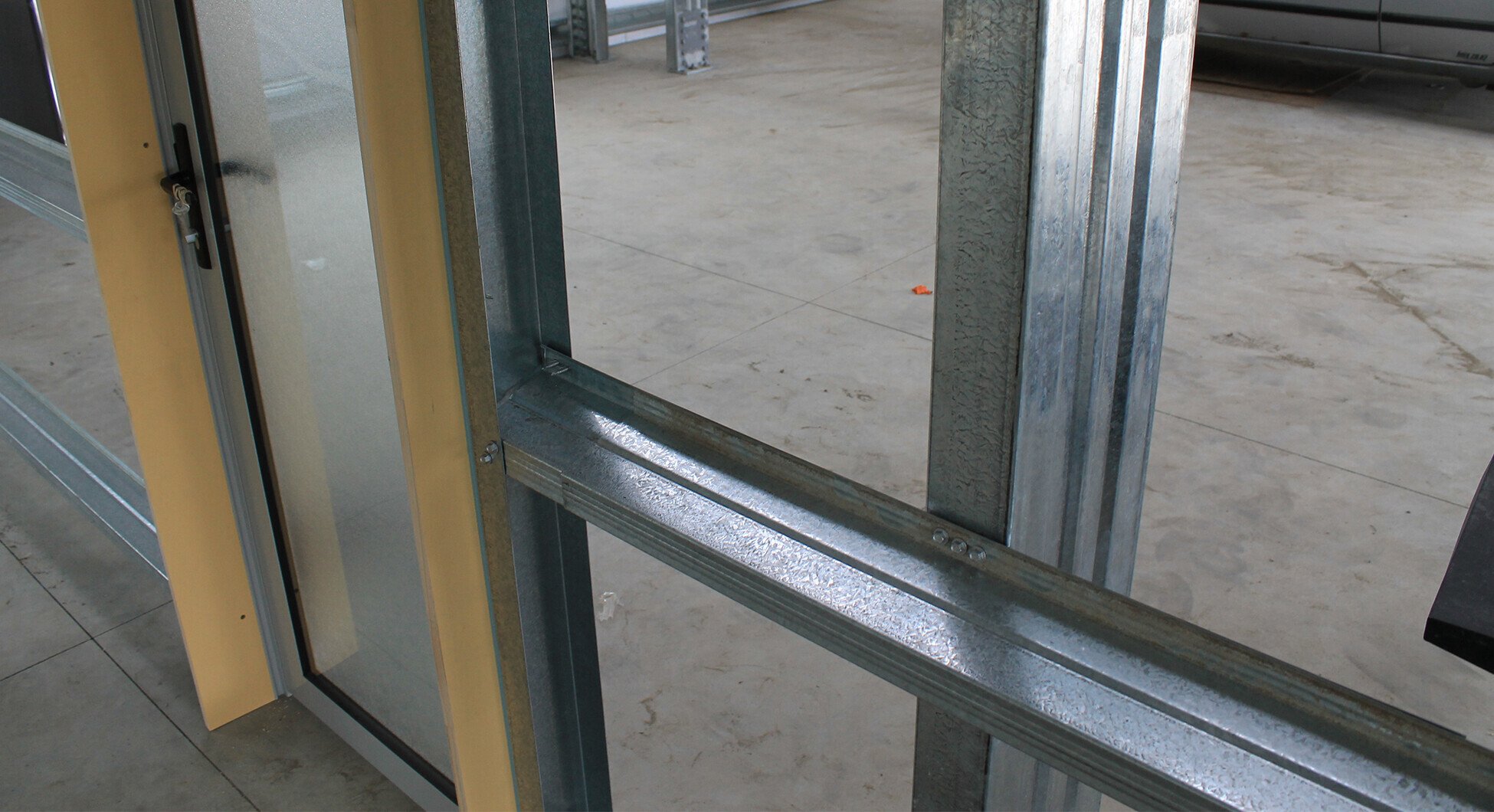 Tophat Purlins for roof, wallgirts, floor joists, carports Rollforming Services Ltd