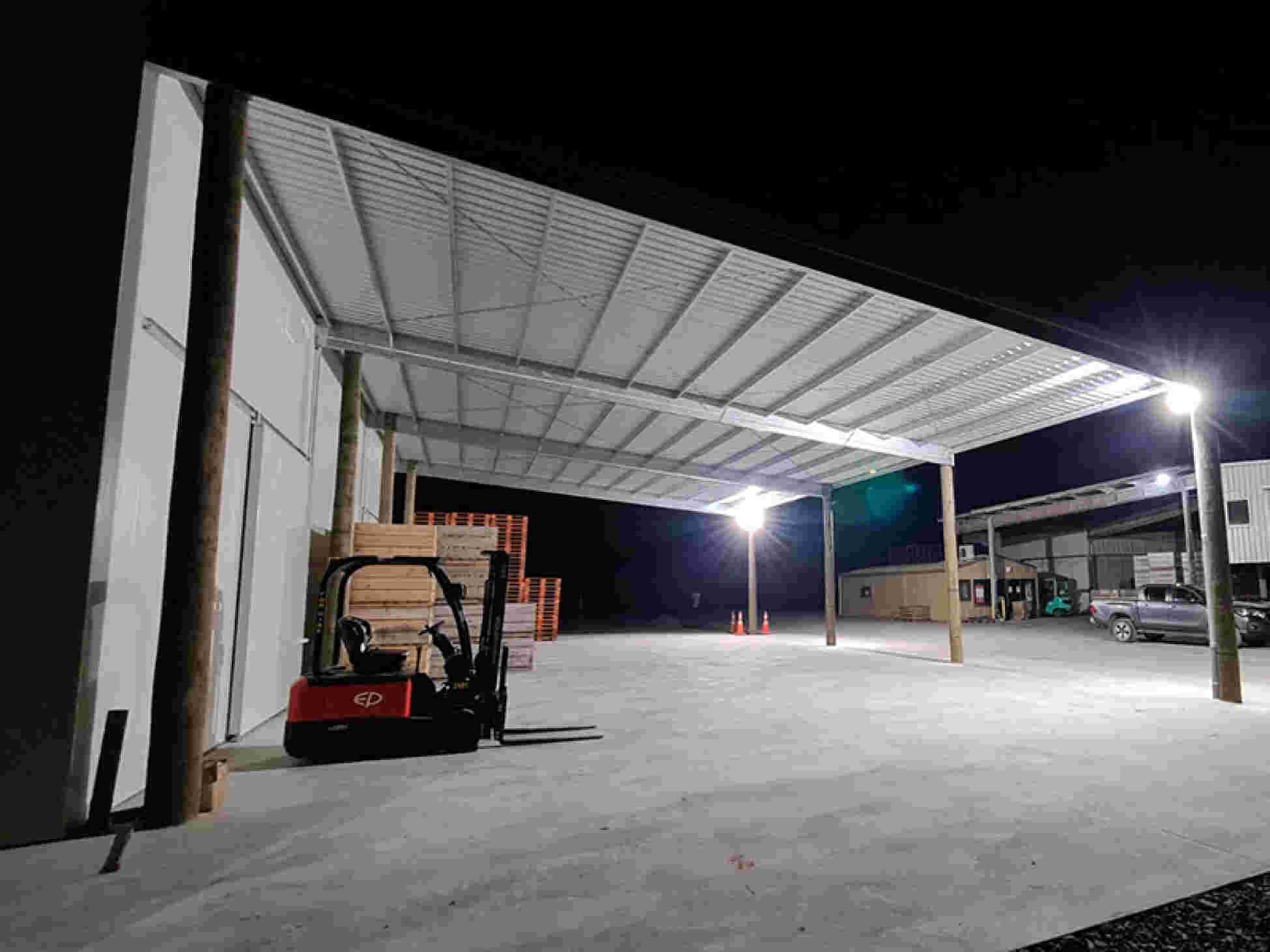 Sheds4U frame up 273m2 cool store for Riverway Orchards