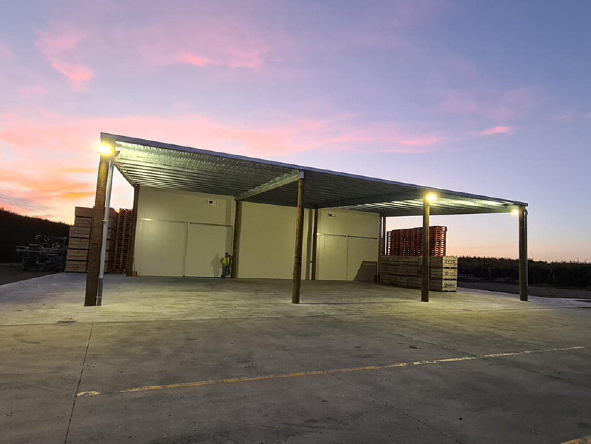 Sheds4U frame up 273m2 cool store for Riverway Orchards